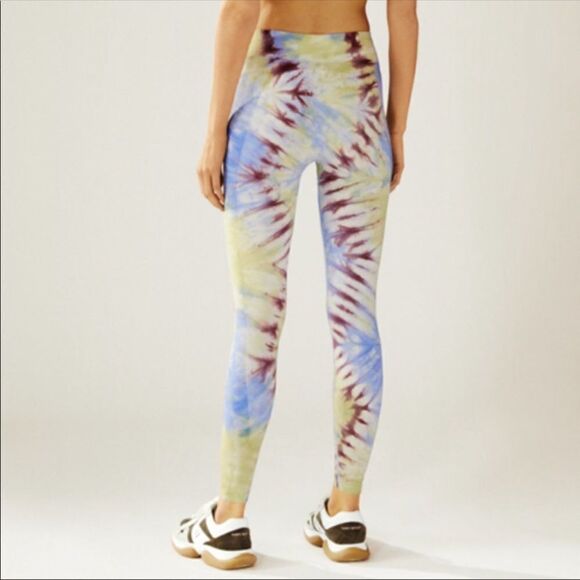 Tory Burch Sport M Tie Dye Seamless Cropped Chevron Leggings - Picture 2 of 11